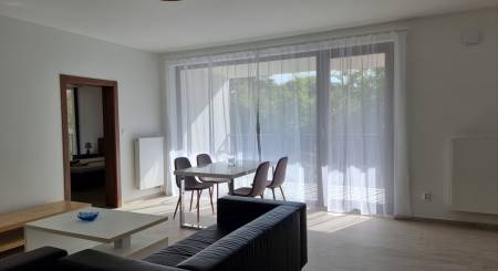 ZU VERMIETEN - Neue 2 Zimmer Wohnung in ruhiger Lage - Nitra, Centrum