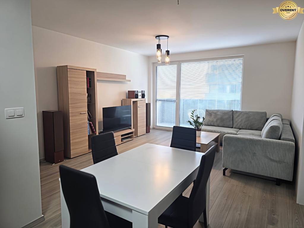 ZU VERKAUFEN – 2-Zimmer-Wohnung mit Blick auf Zobor - NITRA