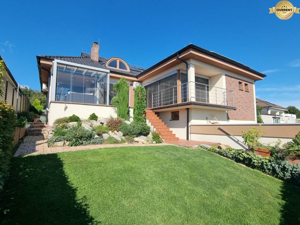 ZU VERKAUFEN - Exklusives Familienhaus - Nitra, Zobor