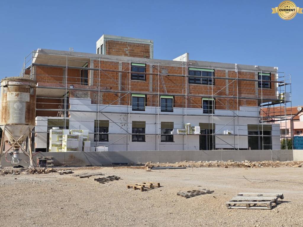 KROATIEN - Moderne Apartments 80 m vom Meer entfernt - SRIMA, VODICE