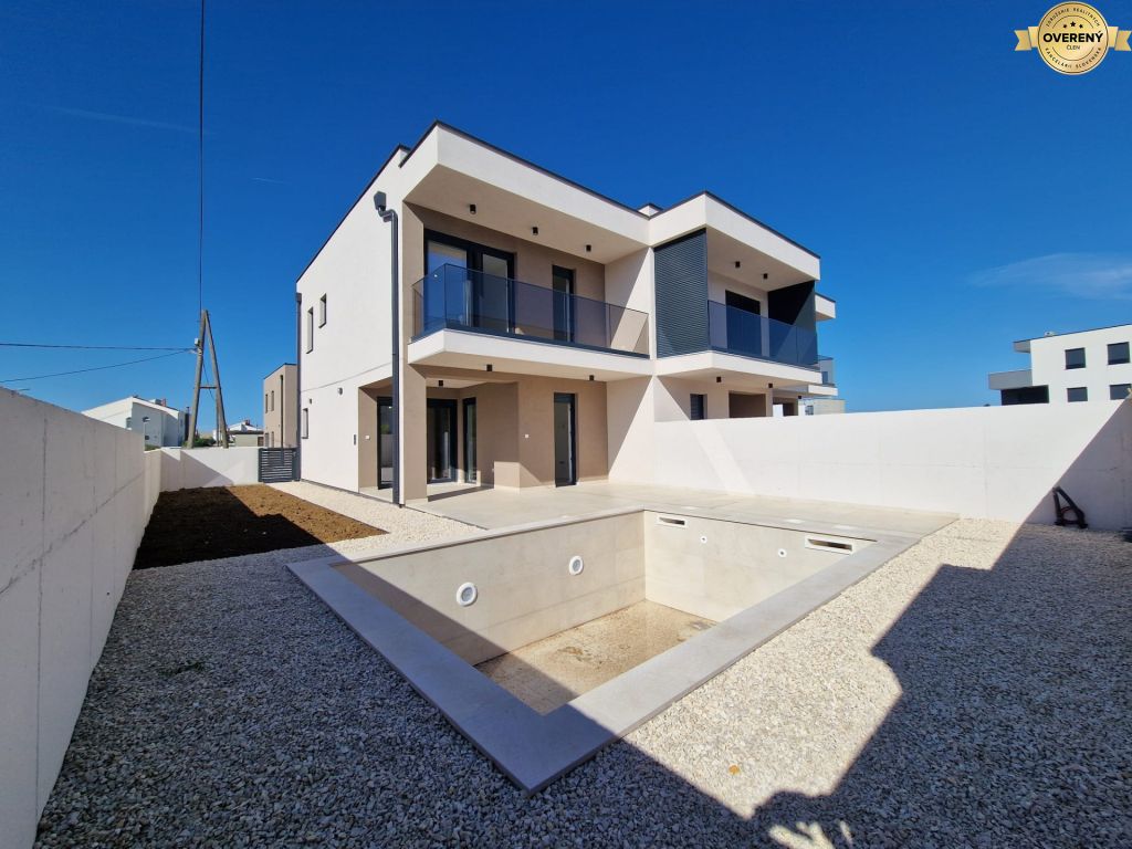 KROATIEN - Haus mit Pool - VRSI, Zadar