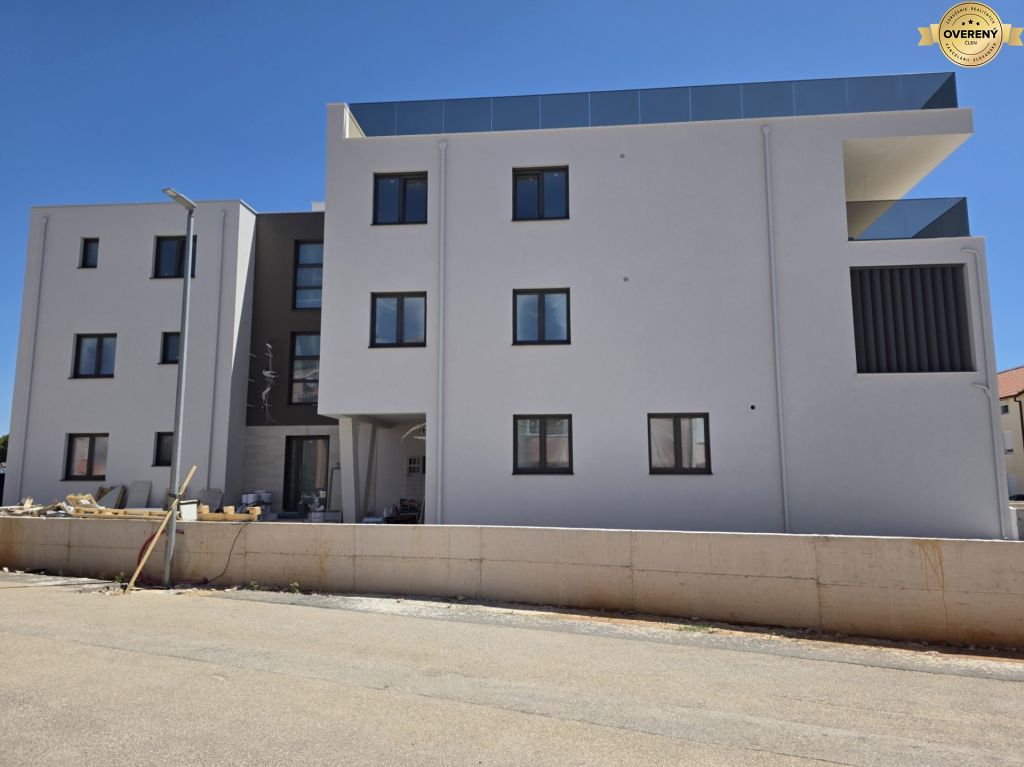 KROATIEN - Moderne Apartments 80 m vom Meer entfernt - SRIMA, VODICE