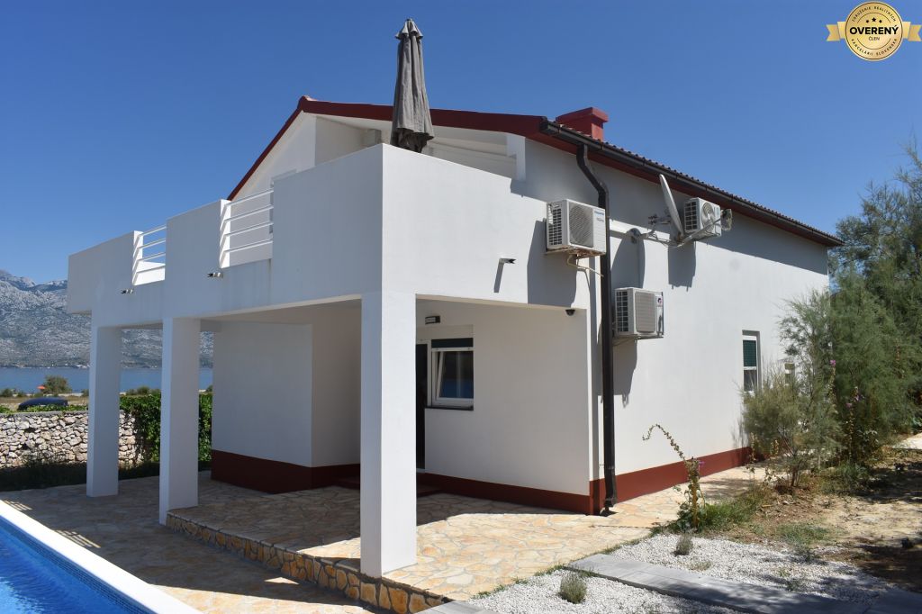KROATIEN - Haus in der 1. Reihe vom Meer entfernt - RAŽANAC