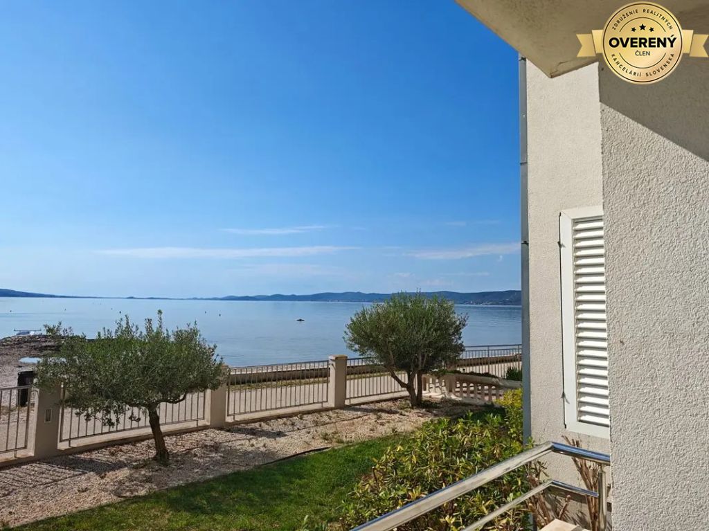KROATIEN - Ferienwohnungen 1. Reihe vom Meer - SUKOŠAN, ZADAR