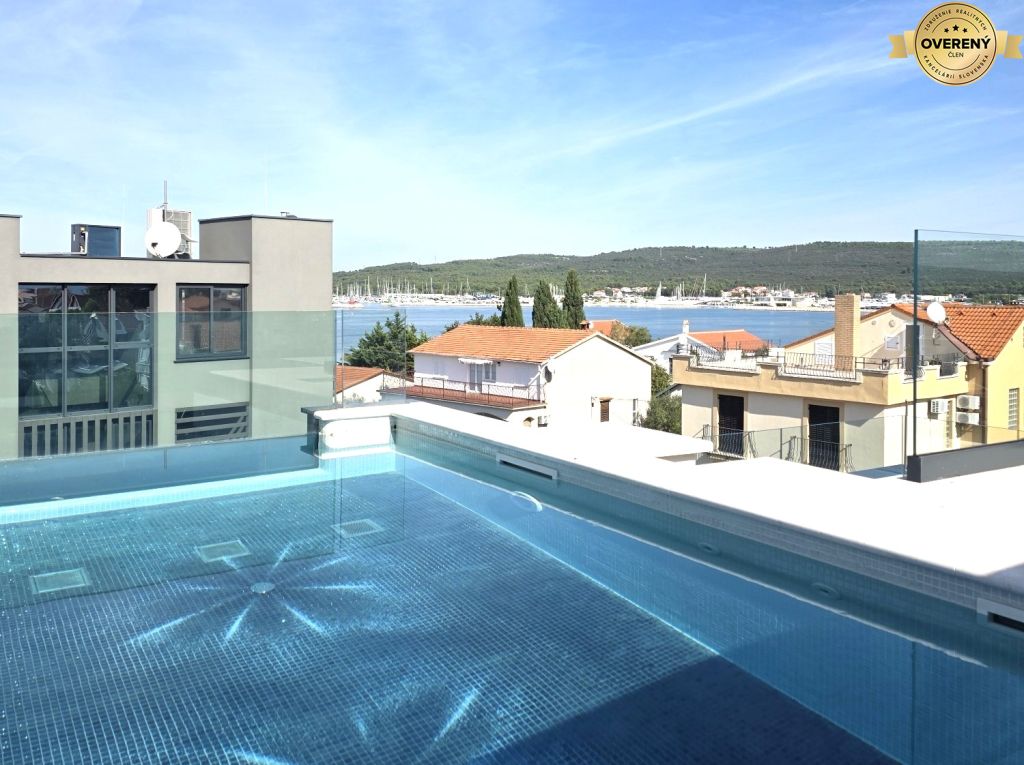 KROATIEN - Luxusapartment mit Garage, Lift und Swimmingpool - SUKOŠAN