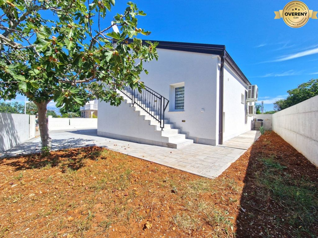 KROATIEN - Möbliertes Haus mit zwei Apartments - VIR, Zadar