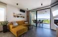 ZU VERKAUFEN - Komfortabel eingerichtetes Penthouse - SUKOŠAN