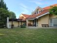ZU VERKAUFEN – Architektonisch ungewöhnliches Familienhaus – Nitra