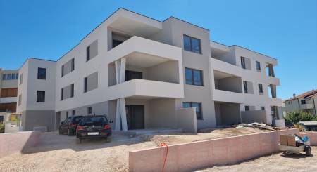 KROATIEN - Neue Wohnungen mit Keller - VODICE