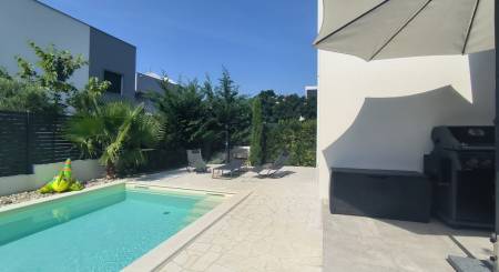 KROATIEN - Möblierte Villa 100 m vom Strand entfernt - PRIVLAKA, ZADAR