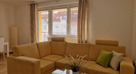  VERMIETUNG - Zwei Zimmer Wohnung, Nitra - Jelenecká Straße