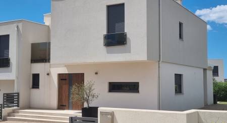 KROATIEN - 5 Schlafzimmer Familienhaus mit Swimmingpool - VODICE