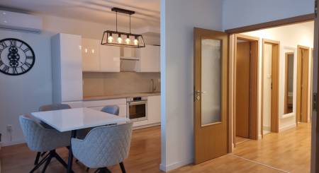 ZU VERMIETEN - Geräumige 3-Zimmer-Wohnung - Nitra, Čermáň
