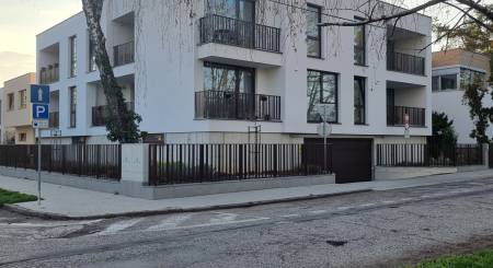 ZU VERMIETEN - Neue 4 Zimmer Wohnung in ruhiger Lage - Nitra, Centrum ZU VERMIETEN - Neue 4 Zimmer Wohnung in ruhiger Lage - Nitra, Centrum