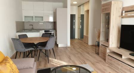 VERMIETUNG - Die neue drei Zimmer Wohnung in Nitra Stadtzentrum VERMIETUNG - Die neue drei Zimmer Wohnung in Nitra Stadtzentrum