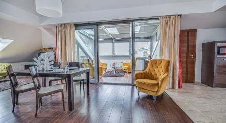 ZU VERMIETEN - Luxuriöse, große Wohnung - Nitra, ZENTRUM ZU VERMIETEN - Luxuriöse, große Wohnung - Nitra, ZENTRUM