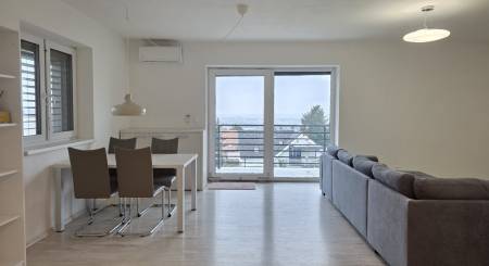 VERMIETUNG - Eine Wohnung mit schönem Aussicht - Nitra, Zobor