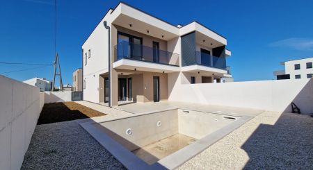 KROATIEN - Haus mit Pool - VRSI, Zadar