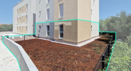 KROATIEN - Neubau 80 m vom Meer entfernt - SUKOŠAN