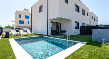 KROATIEN- Wunderschön eingerichtete Häuser mit Swimmingpool - PRIVLAKA